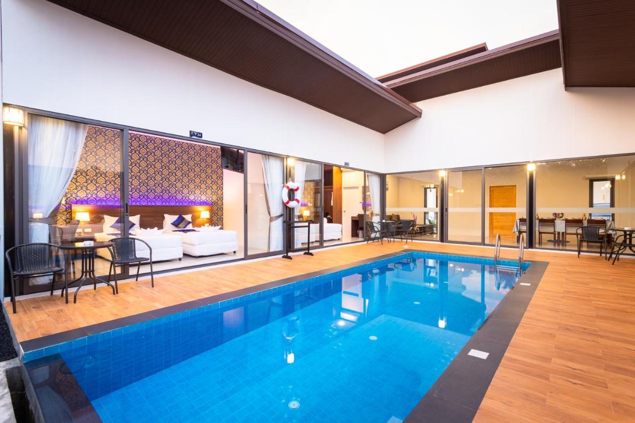 The Thames Pool Access Resort & Villa - Sha Extra Plus Chalong Bagian luar foto